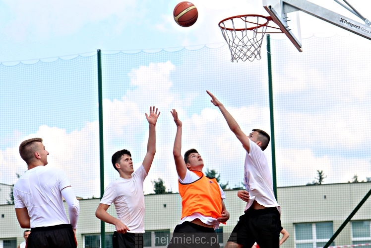 Po raz drugi rozegrano turniej koszykówki RMI Streetball