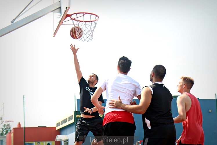 Po raz drugi rozegrano turniej koszykówki RMI Streetball