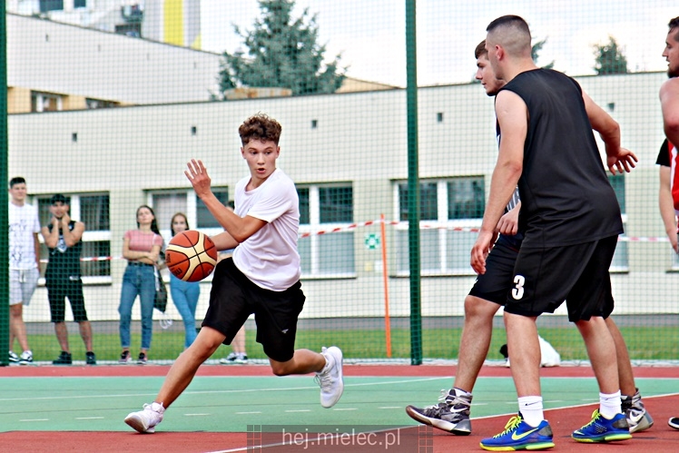 Po raz drugi rozegrano turniej koszykówki RMI Streetball
