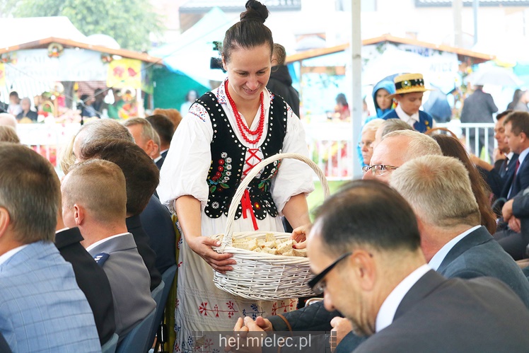 Dożynki Województwa Podkarpackiego: uroczystości, obrzędy