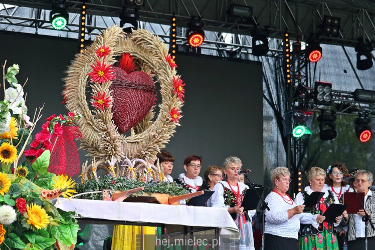 Dożynki Województwa Podkarpackiego: uroczystości, obrzędy
