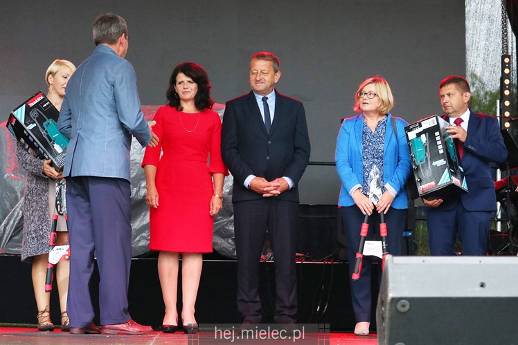 Dożynki Województwa Podkarpackiego: uroczystości, obrzędy