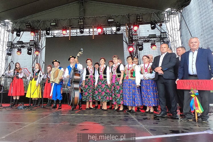 Dożynki Województwa Podkarpackiego: uroczystości, obrzędy