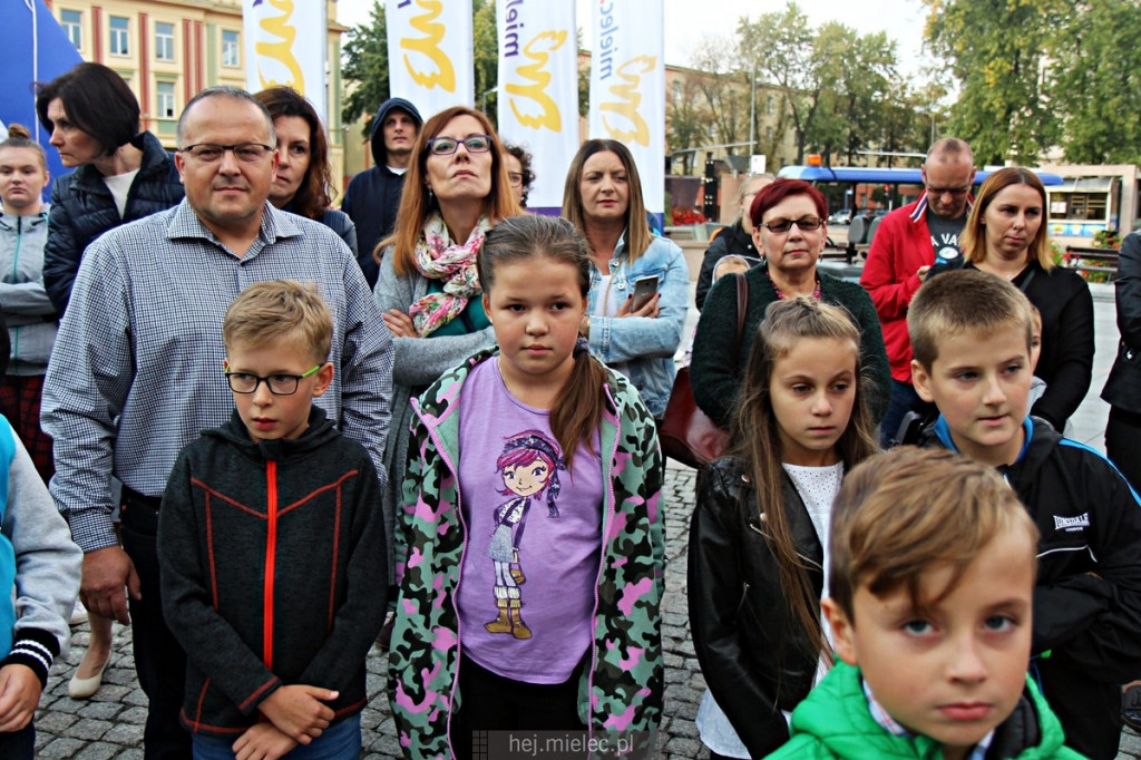 Dwa autobusowe eksperymenty w Mielcu