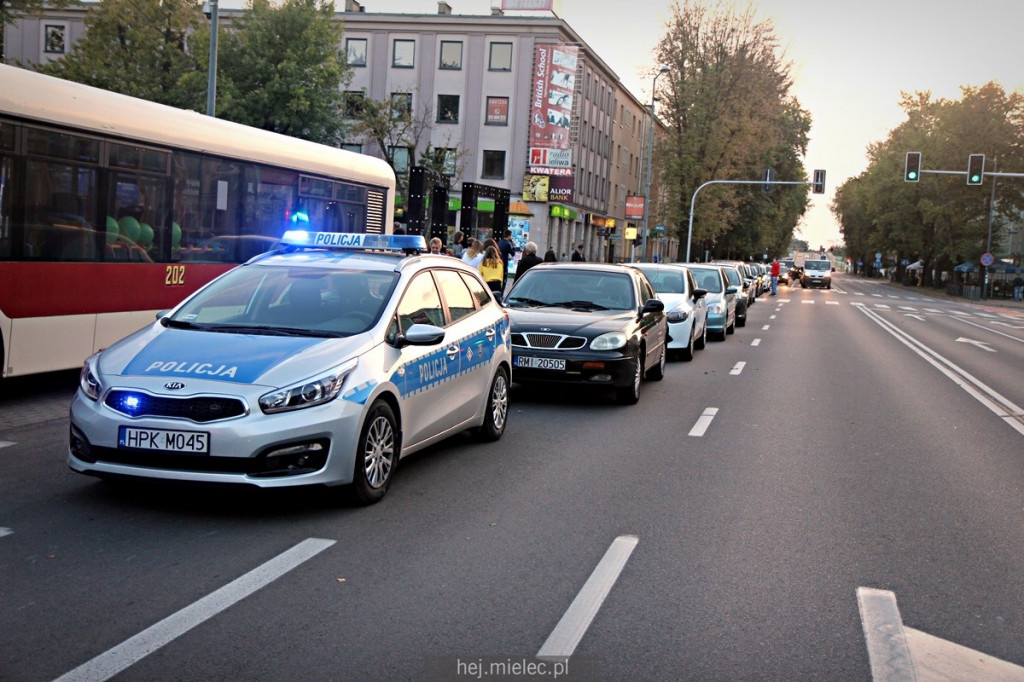 Dwa autobusowe eksperymenty w Mielcu