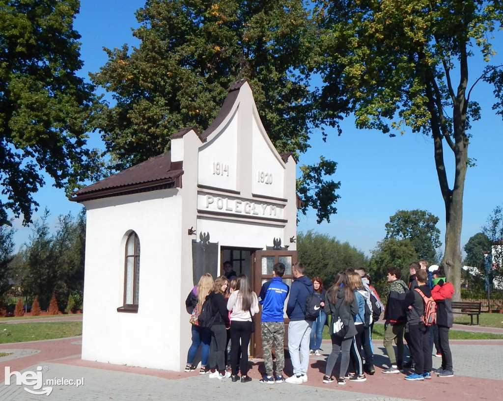 Ku Niepodległej - śladami bohaterów i miejsc pamięci