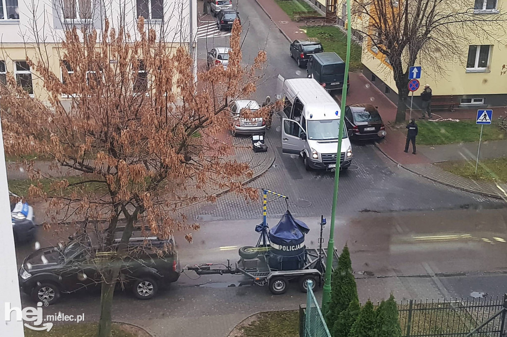 Zawiadomienie o bombie w centrum miasta