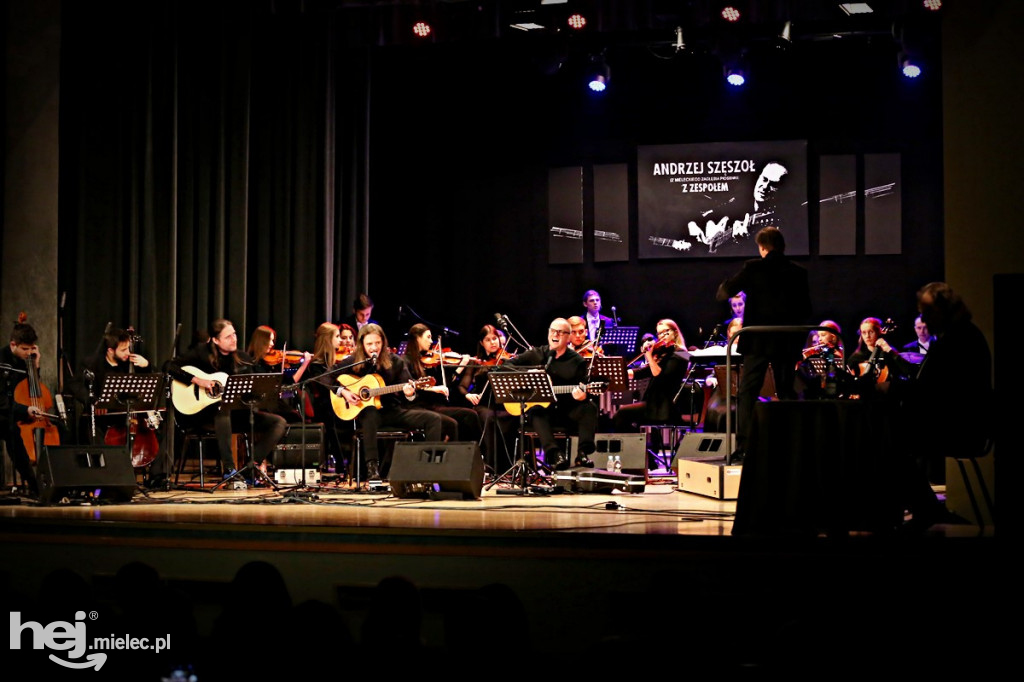 Koncert Andrzeja Szęszoła z zespołem i orkiestrą