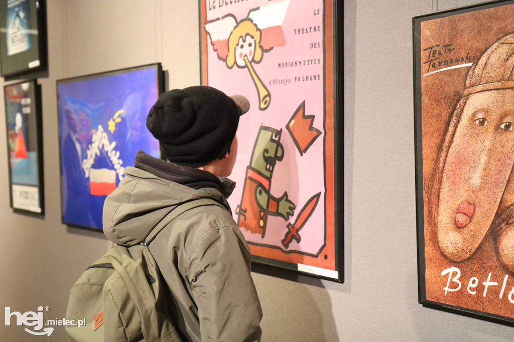 Wystawa plakatów bożonarodzeniowych w Galerii ESCEK