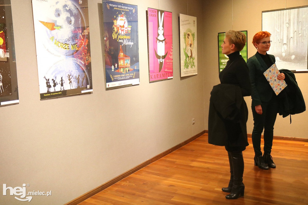 Wystawa plakatów bożonarodzeniowych w Galerii ESCEK