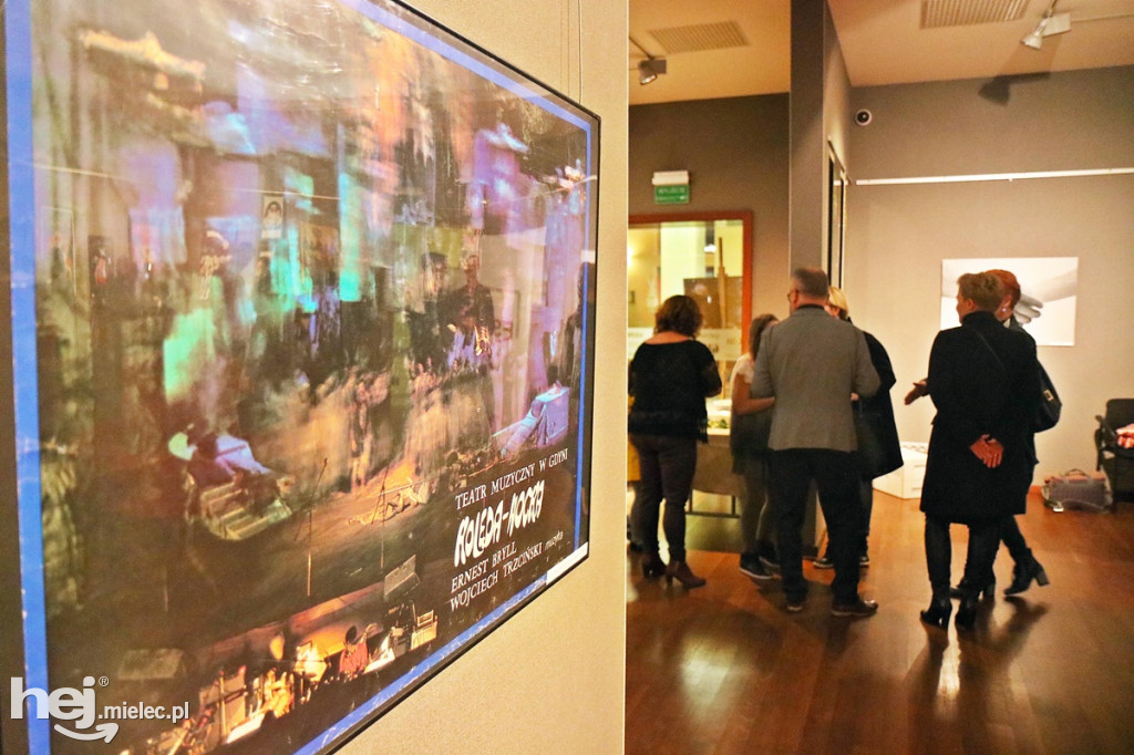 Wystawa plakatów bożonarodzeniowych w Galerii ESCEK