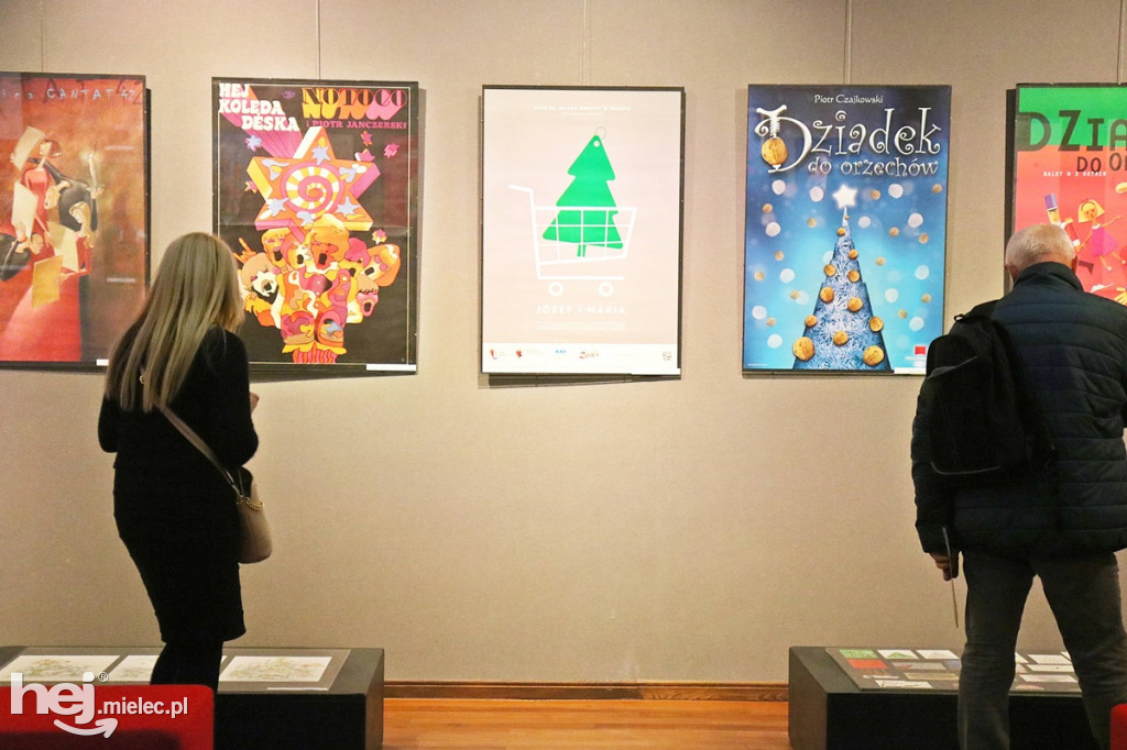 Wystawa plakatów bożonarodzeniowych w Galerii ESCEK