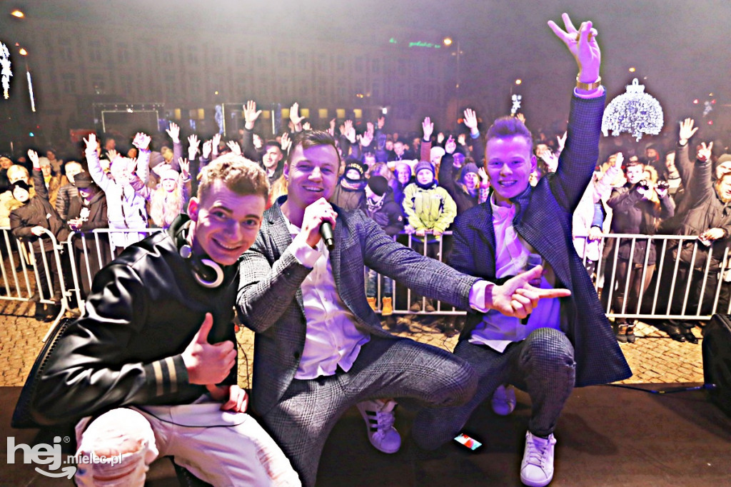 Mielczanie powitali 2019 rok na Placu AK