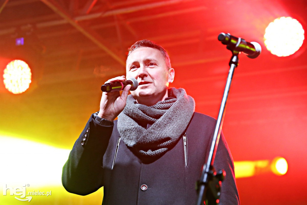 Mielczanie powitali 2019 rok na Placu AK