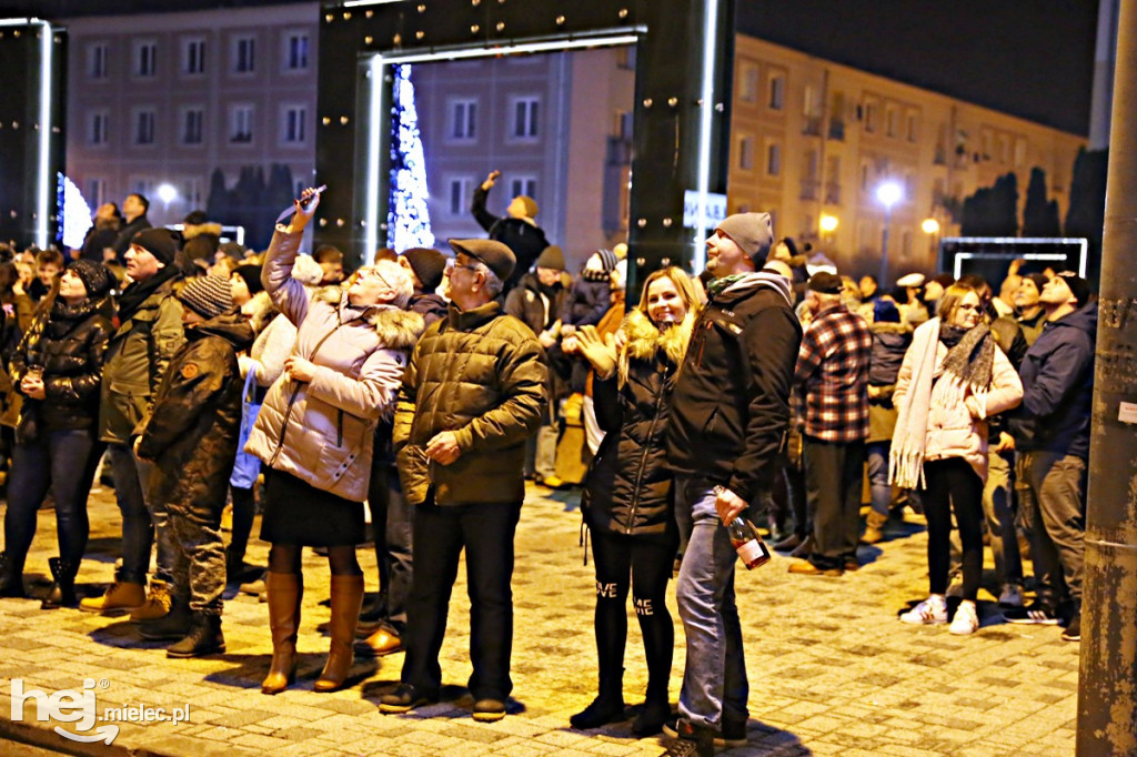 Mielczanie powitali 2019 rok na Placu AK