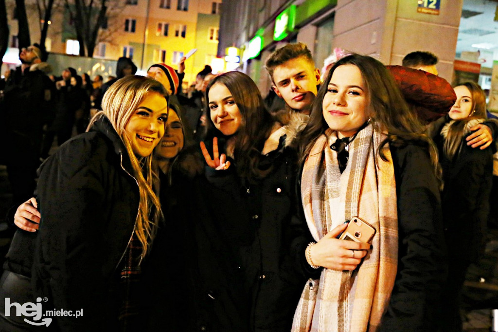 Mielczanie powitali 2019 rok na Placu AK