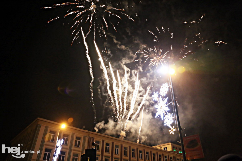 Mielczanie powitali 2019 rok na Placu AK