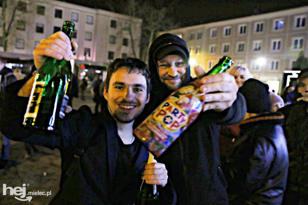 Mielczanie powitali 2019 rok na Placu AK
