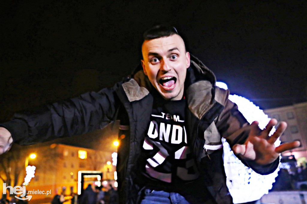 Mielczanie powitali 2019 rok na Placu AK