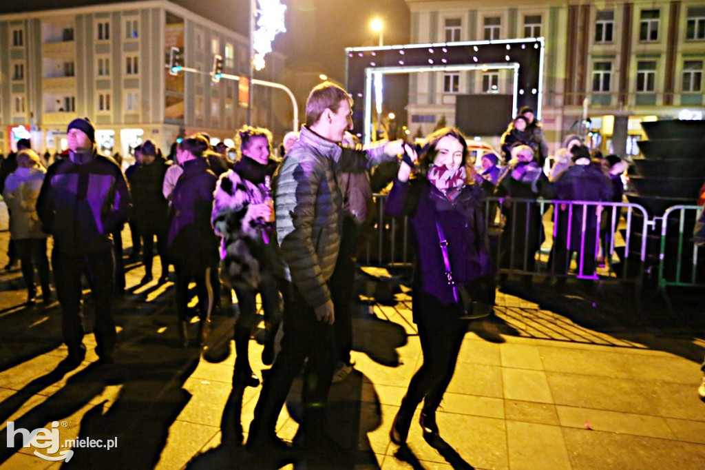 Mielczanie powitali 2019 rok na Placu AK