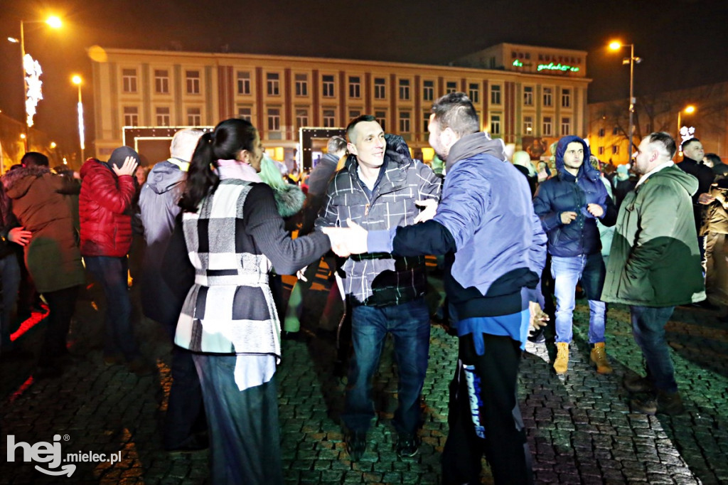 Mielczanie powitali 2019 rok na Placu AK