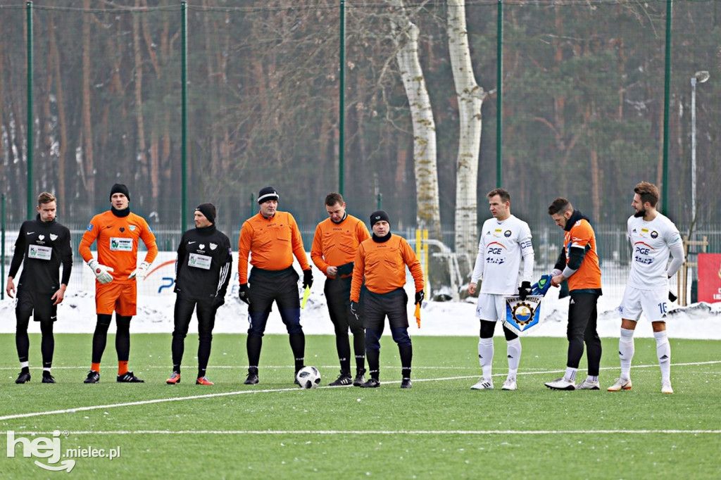 Sparing: Stal - Rozwój