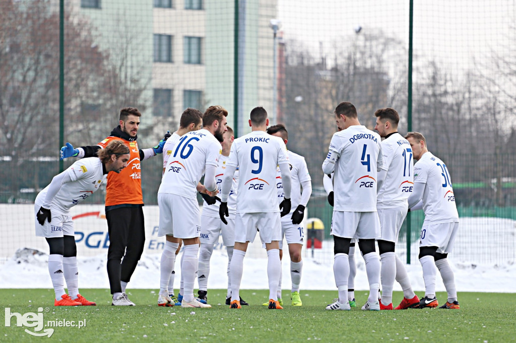 Sparing: Stal - Rozwój