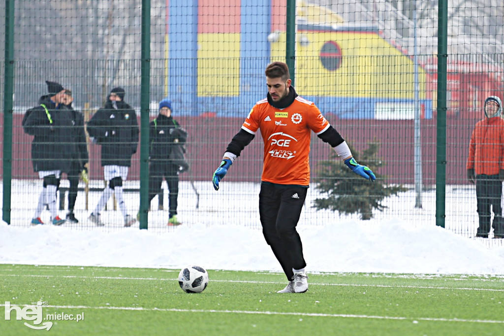Sparing: Stal - Rozwój