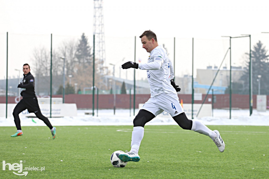 Sparing: Stal - Rozwój