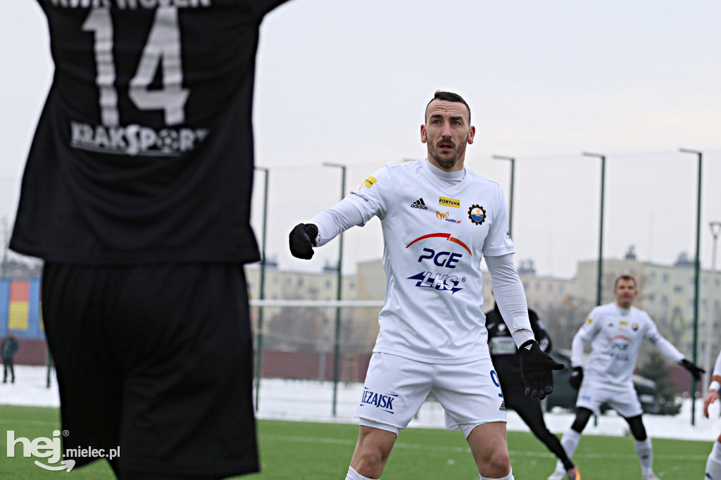 Sparing: Stal - Rozwój