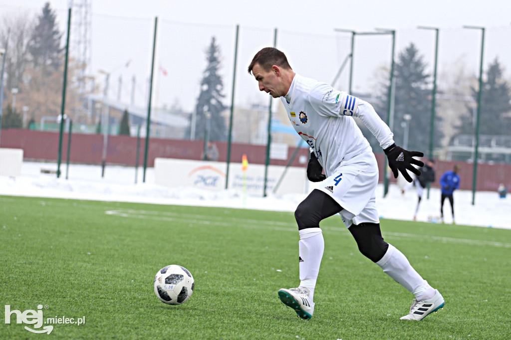 Sparing: Stal - Rozwój