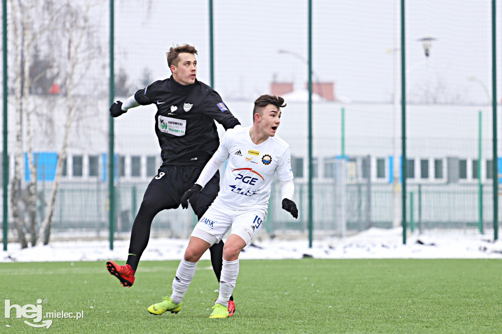 Sparing: Stal - Rozwój