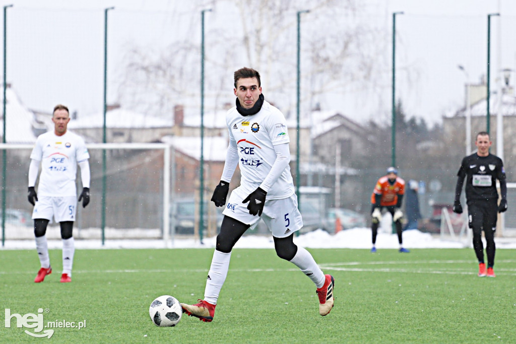 Sparing: Stal - Rozwój