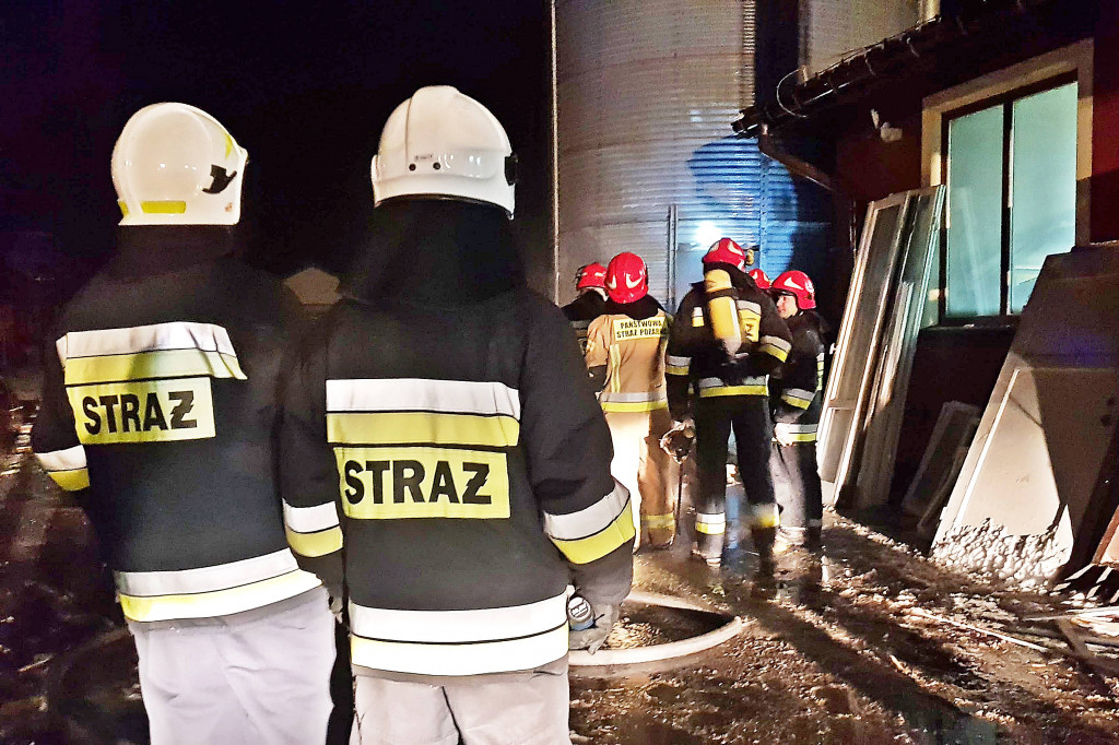 Pożar silosa z wiórami