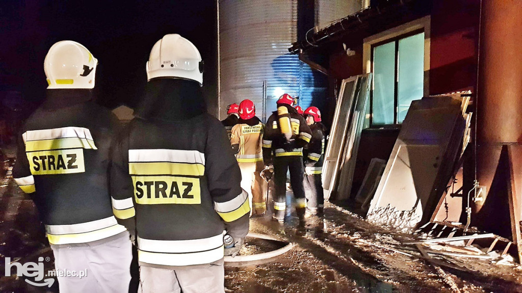 Pożar silosa z wiórami