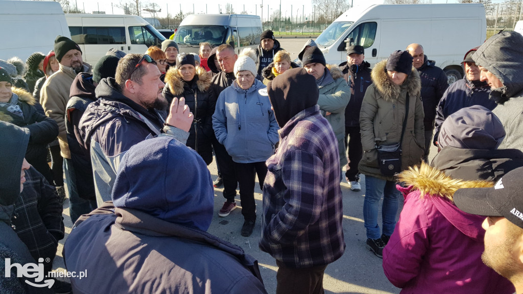 Protest kupców na bazarze