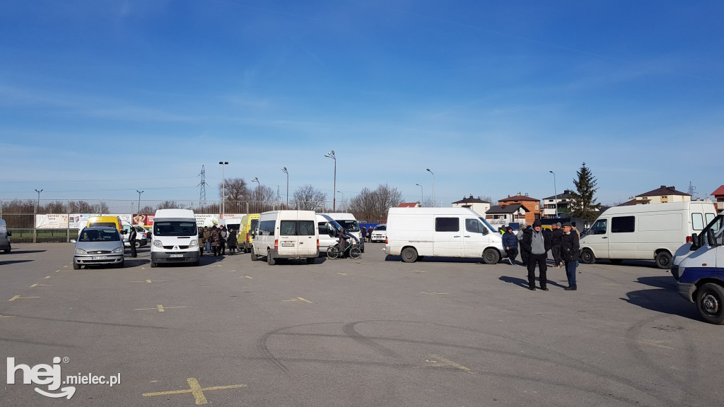 Protest kupców na bazarze