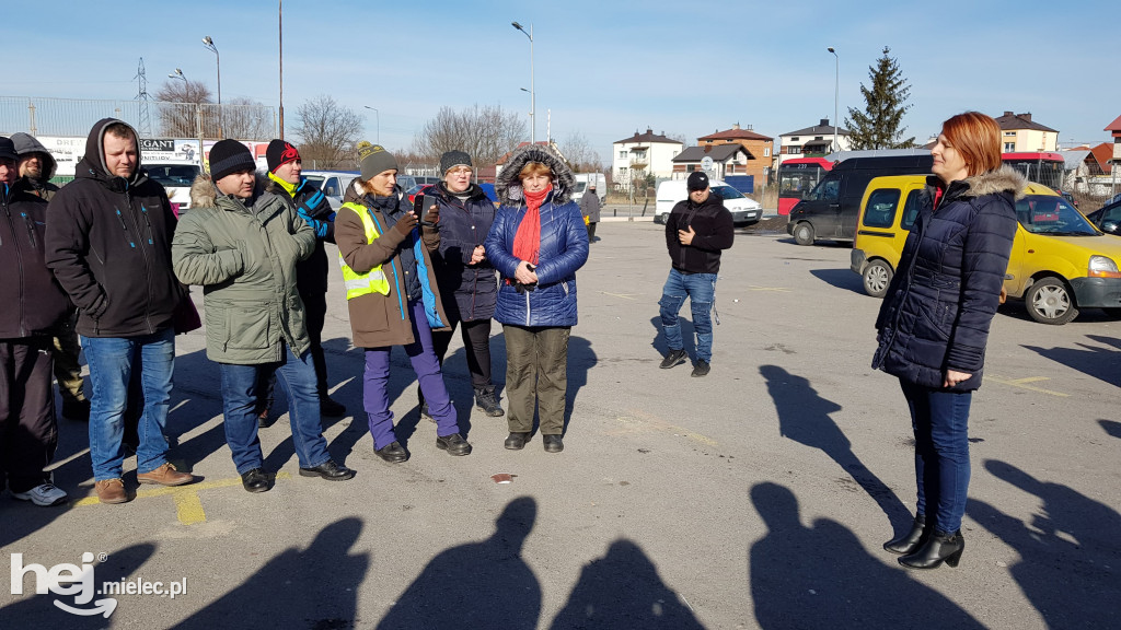 Protest kupców na bazarze