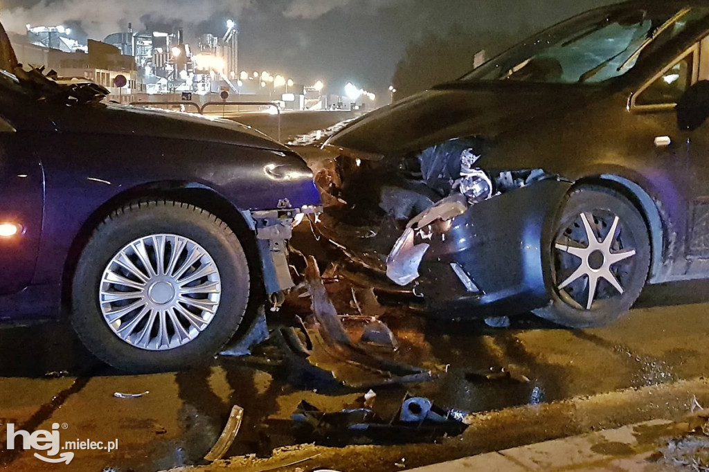 Czołowe zderzenie w strefie ekonomicznej