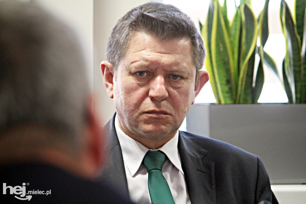 Sesja Rady Powiatu. Temat: szpital