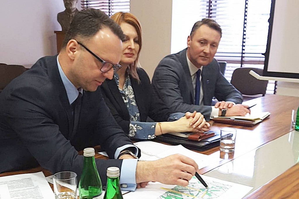 Robocze spotkanie ws. budowy węzła drogowego w Mielcu