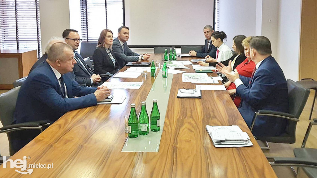 Robocze spotkanie ws. budowy węzła drogowego w Mielcu