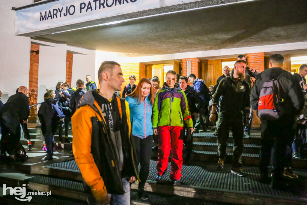 Blisko 600 osób wyruszyło na EDK