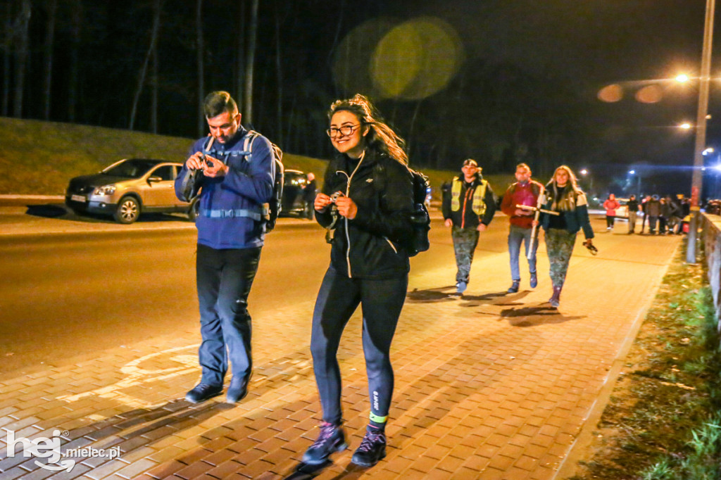 Blisko 600 osób wyruszyło na EDK