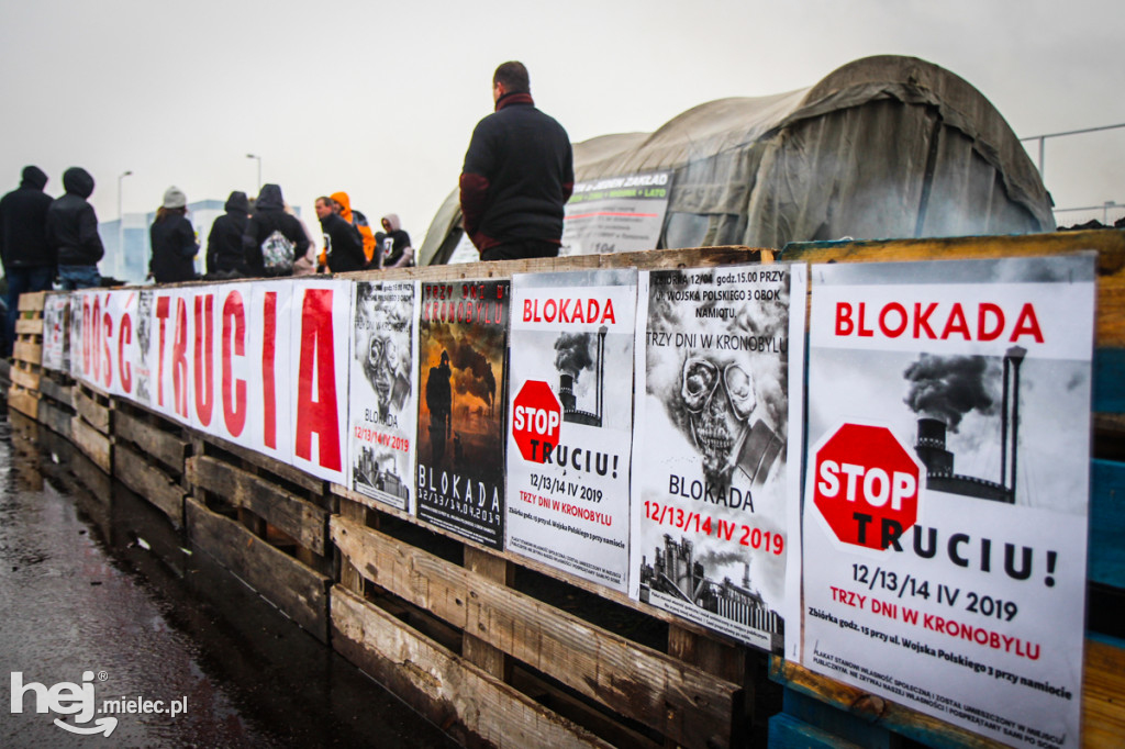 Blokada -  protest przeciw Kronospanowi