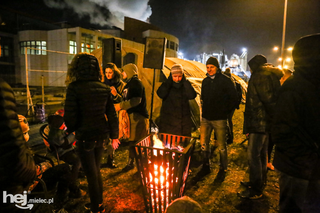 Blokada -  protest przeciw Kronospanowi