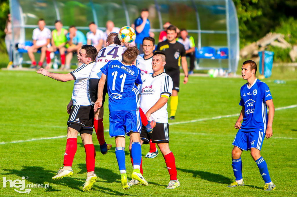 LKS Głowaczowa - Stal II Mielec: awans mielczan do 4 ligi