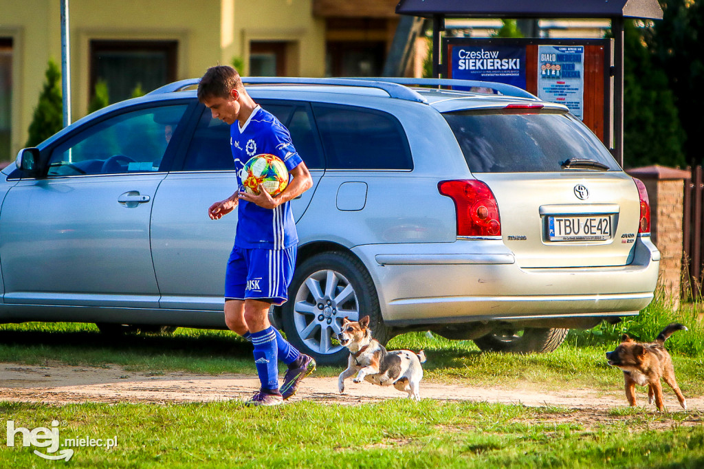 LKS Głowaczowa - Stal II Mielec: awans mielczan do 4 ligi