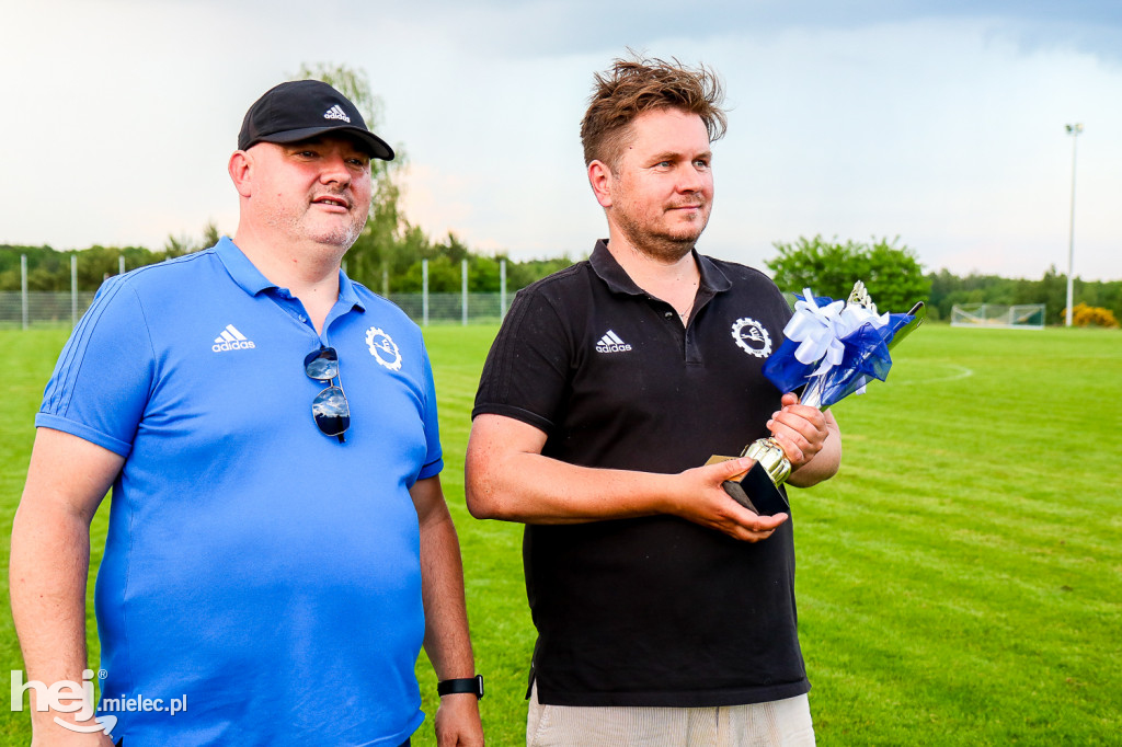 LKS Głowaczowa - Stal II Mielec: awans mielczan do 4 ligi