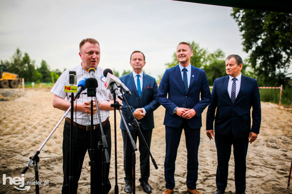 Podpisanie porozumienia ws. wiaduktu